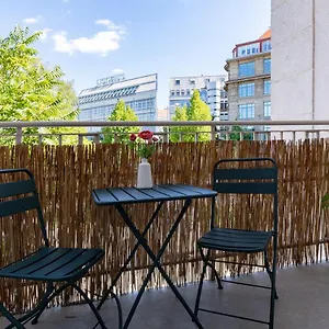 apartment-direkt-im-zentrum-fur-bis-zu-6-personen-bahnhofsnah.bestleipzighotels.com/